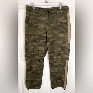 SANCTUARY Standard Surplus Ankle Camo Cargo Pants Size 28